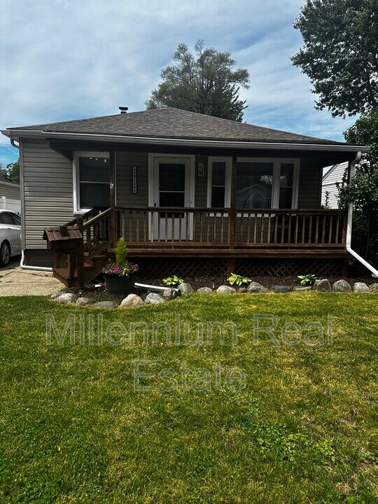 29139 Tawas St in Madison Heights, MI - Building Photo
