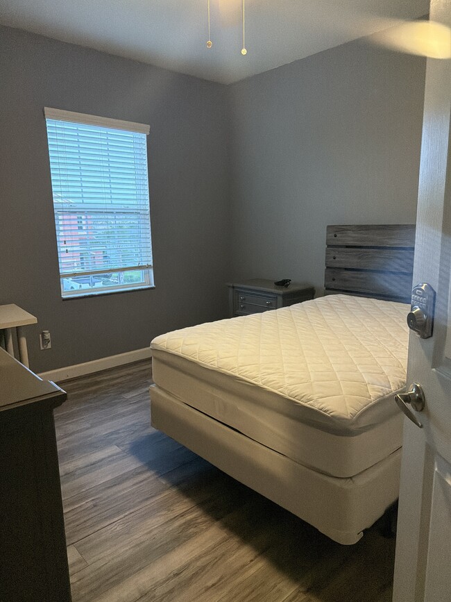 10433 Waterstone Dr in Riverview, FL - Foto de edificio - Building Photo