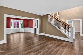 4136 NE 22nd St in Renton, WA - Building Photo - Building Photo