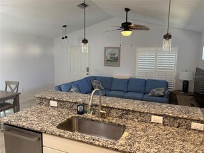 12610 Shimmering Oak Cir in Venice, FL - Building Photo - Building Photo