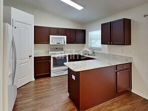 331 Valley Edge Dr in Minneola, FL - Building Photo - Building Photo