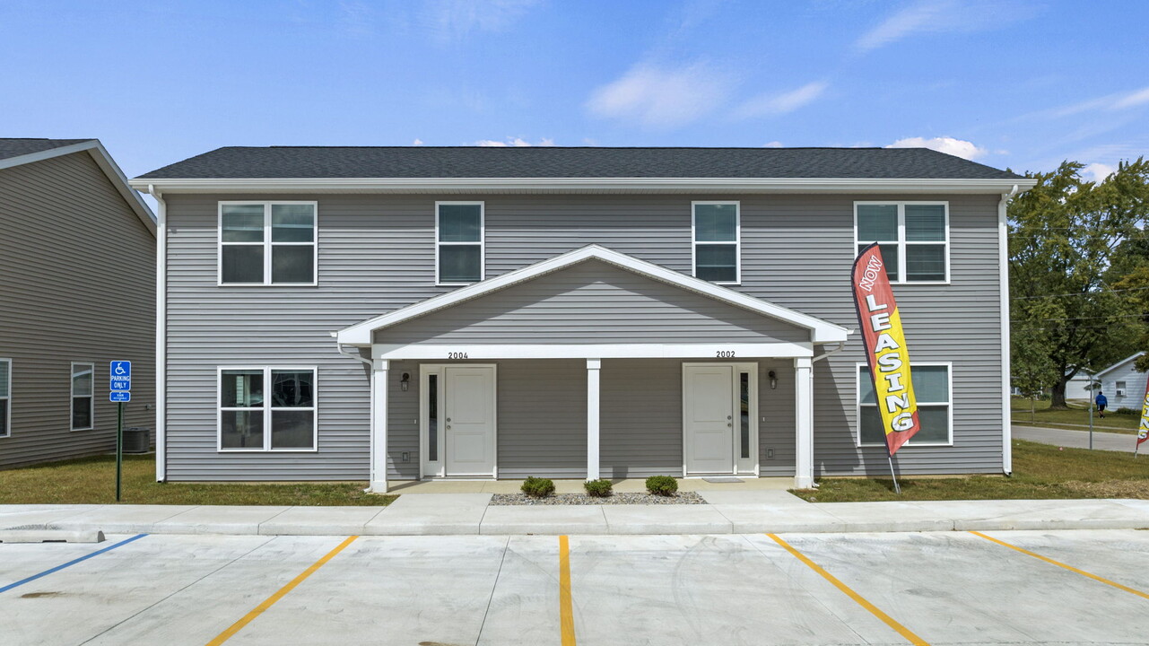 The Reserve at Avalon Townhomes in Fort Wayne, IN - Building Photo