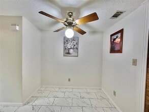 625 Carriagehouse Ln in Garland, TX - Building Photo - Building Photo