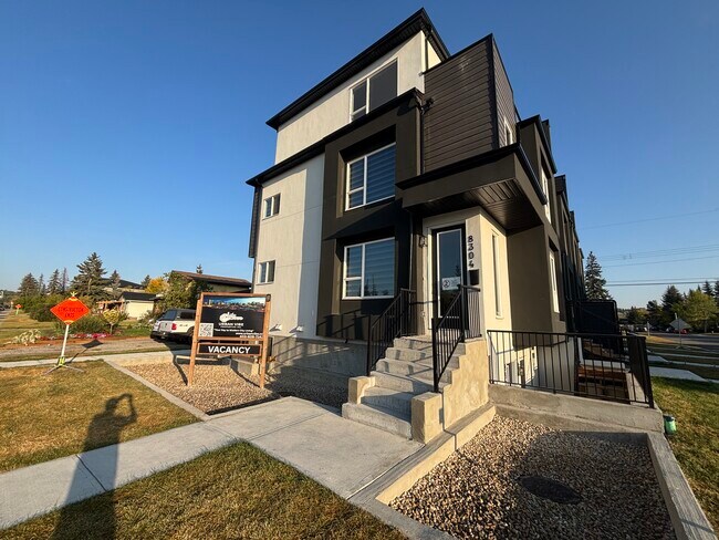 4705 81 St NW in Calgary, AB - Building Photo - Building Photo