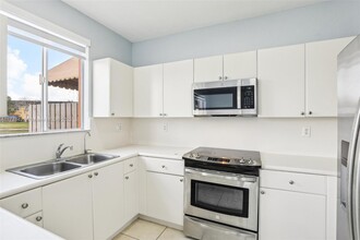 2855 SE 15th Rd in Homestead, FL - Building Photo - Building Photo