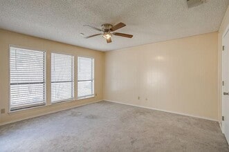 7017 Baseline Ln in Fort Worth, TX - Building Photo - Building Photo