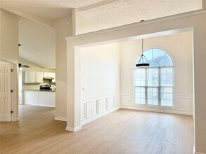 1070 Rafington Dr in Lawrenceville, GA - Building Photo - Building Photo