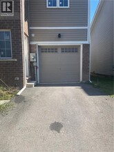 32 Waterleaf Trl in Welland, ON - Building Photo - Building Photo