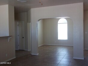 5823 Manchester Dr in Santa Teresa, NM - Building Photo - Building Photo