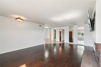 4710 Avenida Del Este in Yorba Linda, CA - Foto de edificio - Building Photo