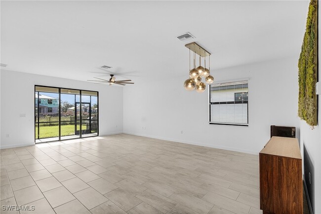 11151 Timber Creek Dr in Ft. Myers, FL - Building Photo - Building Photo