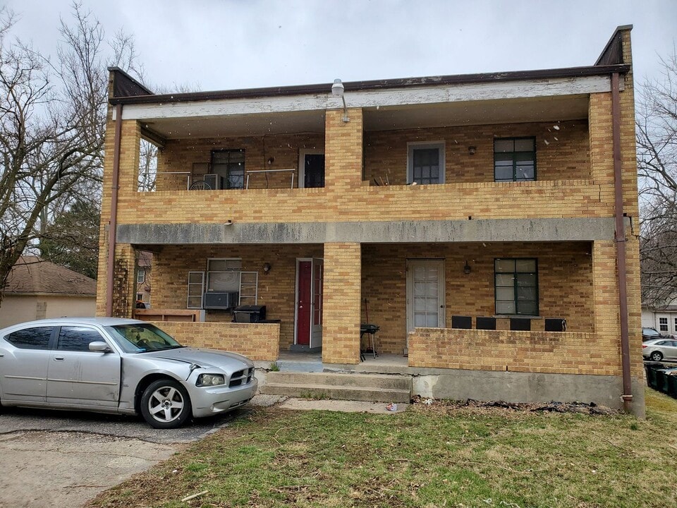 6012 Budmar Ave in Cincinnati, OH - Building Photo