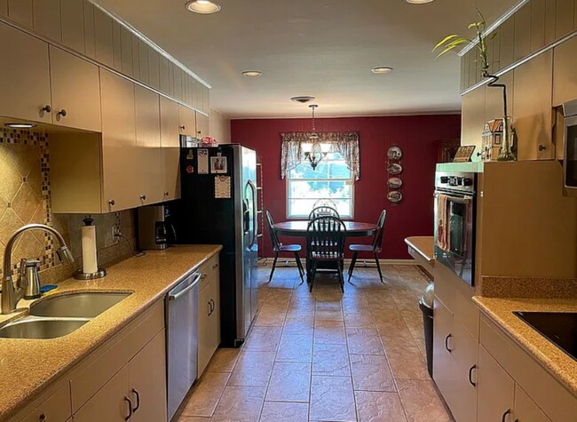 7527 Quail Run Dr in San Antonio, TX - Building Photo - Building Photo