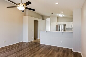 8256 N 112th Ave in Peoria, AZ - Building Photo - Building Photo