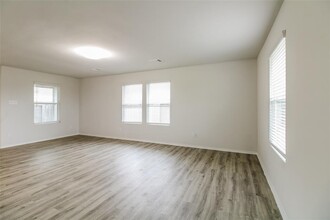 16915 Lacey Bell Ln in Richmond, TX - Building Photo - Building Photo