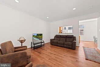 47645 Weatherburn Terrace in Sterling, VA - Building Photo - Building Photo