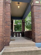 2215 Victor St in Cincinnati, OH - Building Photo - Building Photo
