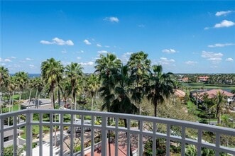 14220 Royal Harbour Ct in Iona, FL - Building Photo - Building Photo