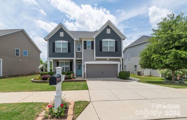 property at 11054 Hat Creek Ln