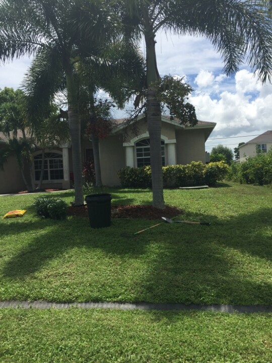 1138 SW Ithaca St in Port St. Lucie, FL - Building Photo