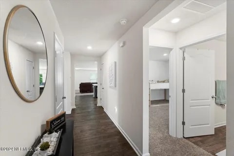 6260 Bucking Bronco Dr in Jacksonville, FL - Building Photo - Building Photo