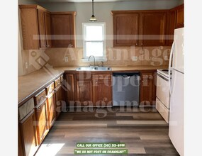 4 Hospital Dr in Morrilton, AR - Building Photo - Building Photo