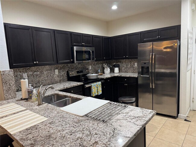 455 SE 34th Terrace in Homestead, FL - Building Photo - Building Photo