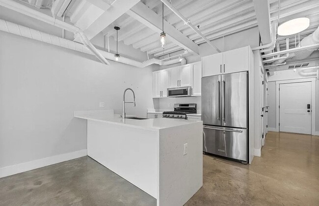 305 Webster Ave in Cambridge, MA - Building Photo - Building Photo