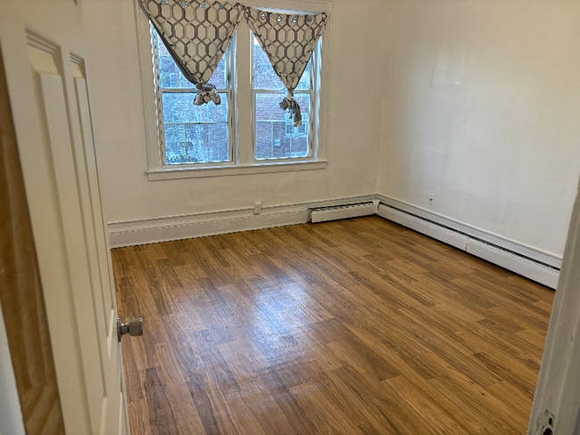 164 Kensington St in Hartford, CT - Building Photo - Building Photo