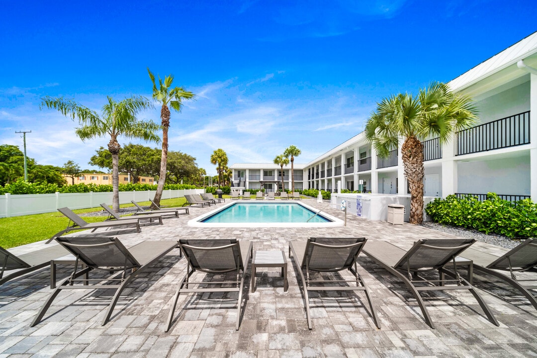The Yard University in Boca Raton, FL - Building Photo