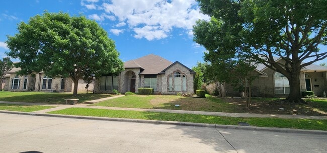 5905 Longo Dr in The Colony, TX - Building Photo - Building Photo