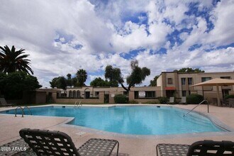 8335 E Vista Dr in Scottsdale, AZ - Building Photo - Building Photo