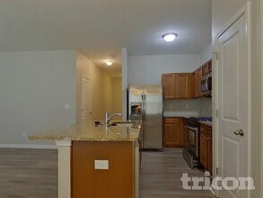 3333 Lowland Dr in Douglasville, GA - Foto de edificio - Building Photo