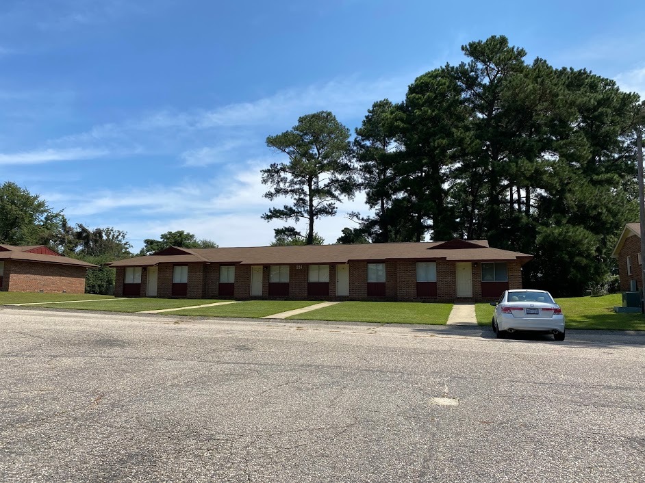 376 Crabapple Cir in Fayetteville, NC - Building Photo