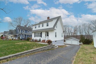 315 S Orchard St in Wallingford, CT - Building Photo - Building Photo