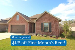 8809 Bellawood Cir in Pensacola, FL - Building Photo