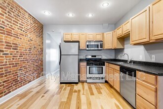 3210 E Fairmount Ave in Baltimore, MD - Building Photo - Building Photo