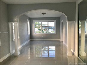 1298 NW 55th St in Miami, FL - Building Photo - Building Photo