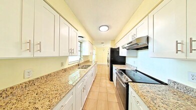 5550 St Joseph Blvd in Orlando, FL - Building Photo - Building Photo