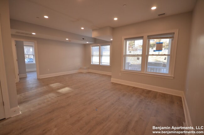 128 Kenrick St, Unit 1