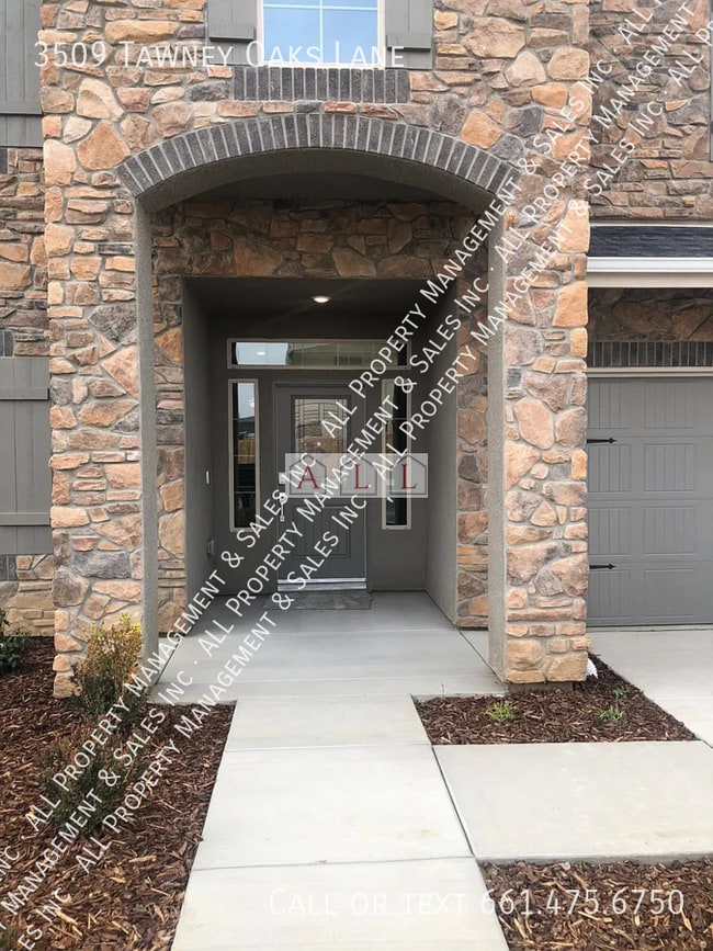3509 Tawney Oaks Ln in Shafter, CA - Building Photo - Building Photo