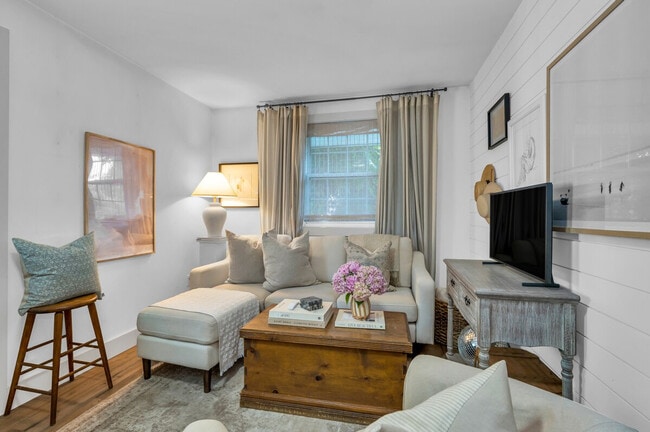 337 Niagara Blvd, Unit SI ID1497910P in Niagara-On-The-Lake, ON - Foto de edificio - Building Photo