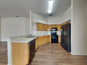 4340 Country Hills Blvd in Plant City, FL - Foto de edificio - Building Photo