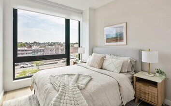 64 Box St in Brooklyn, NY - Building Photo - Building Photo