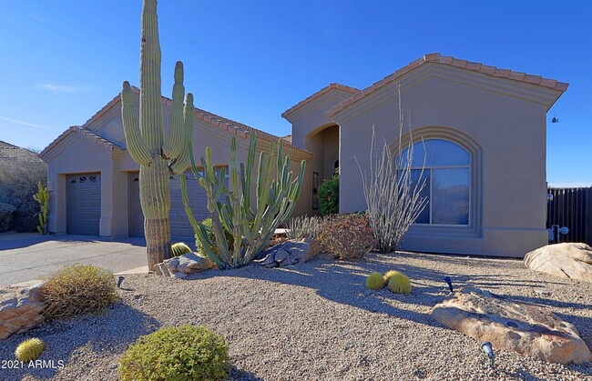 9338 E Prairie Cir in Scottsdale, AZ - Building Photo - Building Photo