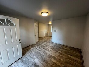 5430 Imperial Ave in San Diego, CA - Foto de edificio - Building Photo