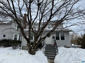 91 Williams Ave in Winchester, CT - Building Photo