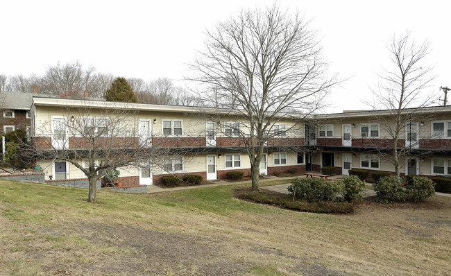 Andover Crossing Apartments in Andover, MA - Building Photo - Building Photo