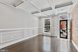 212 S Robinson St in Baltimore, MD - Building Photo - Building Photo