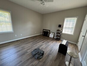 5961 Hines Cir in Lynchburg, VA - Building Photo - Building Photo